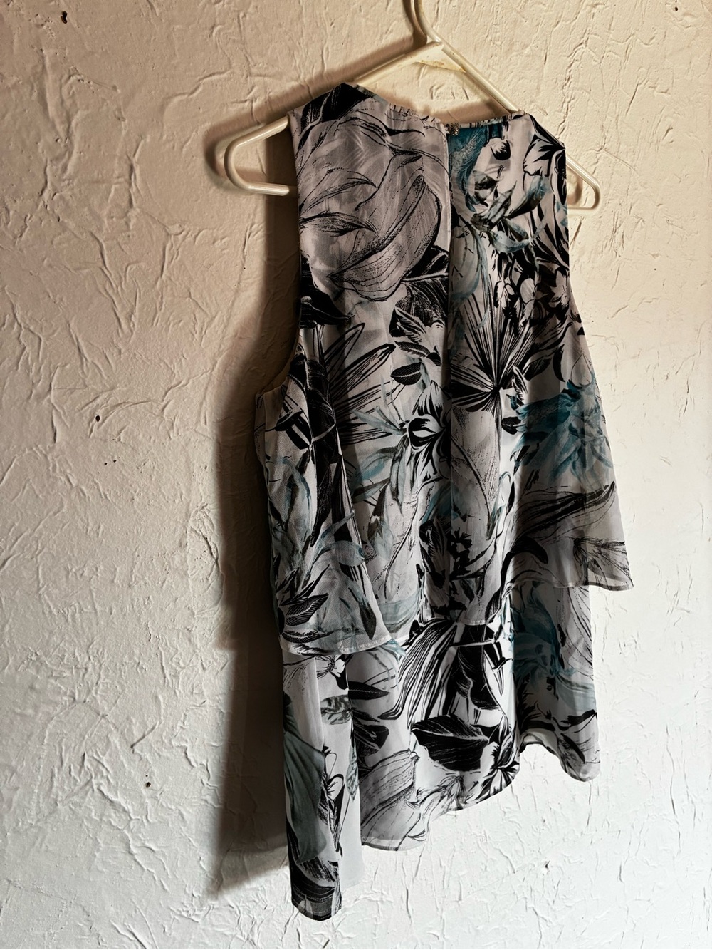 White House Black Market Black, White & Teal Floral Sleeveless Camisole S - Picture 2 of 8